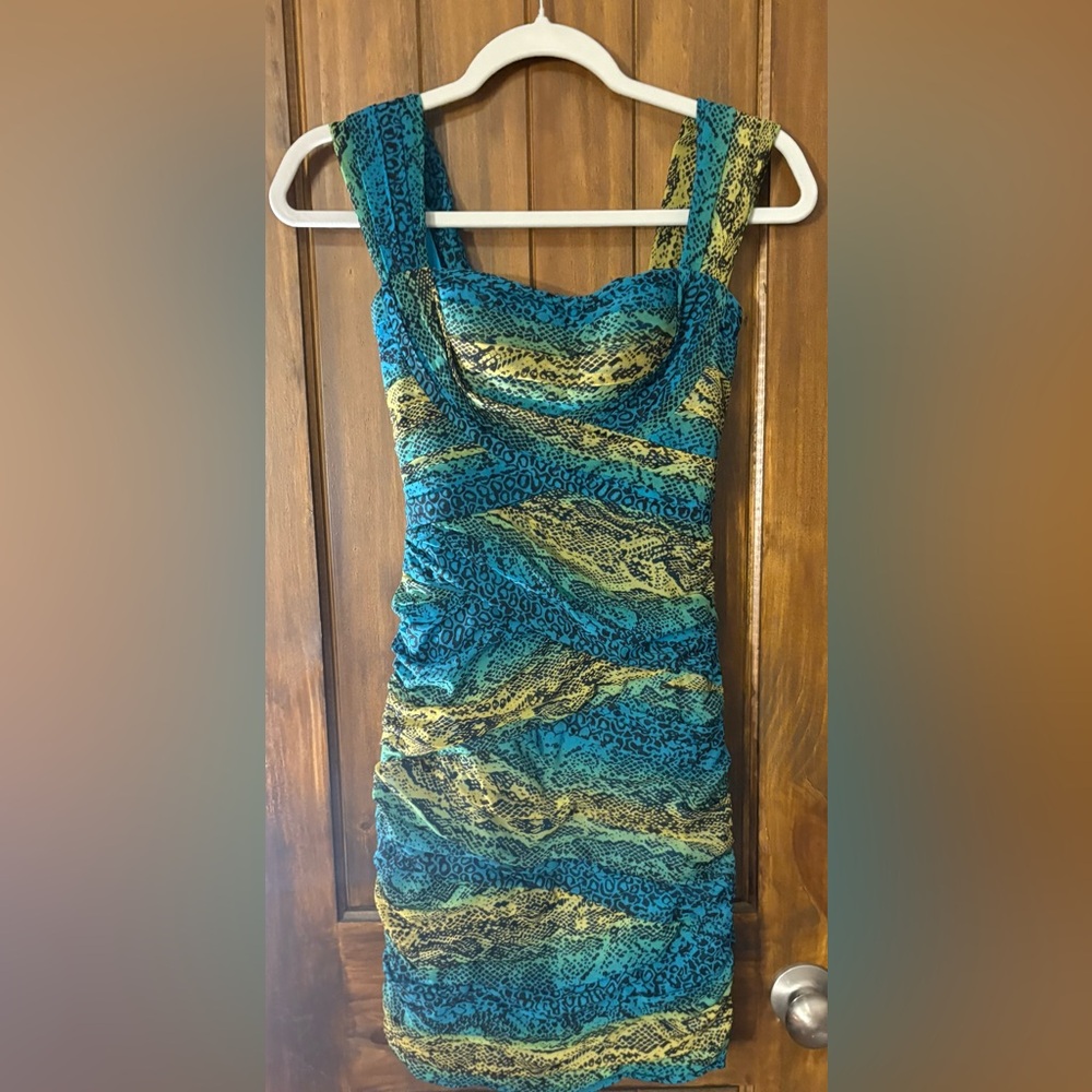BCBG Maxazria Blue and Gold Patterned Women's Dress